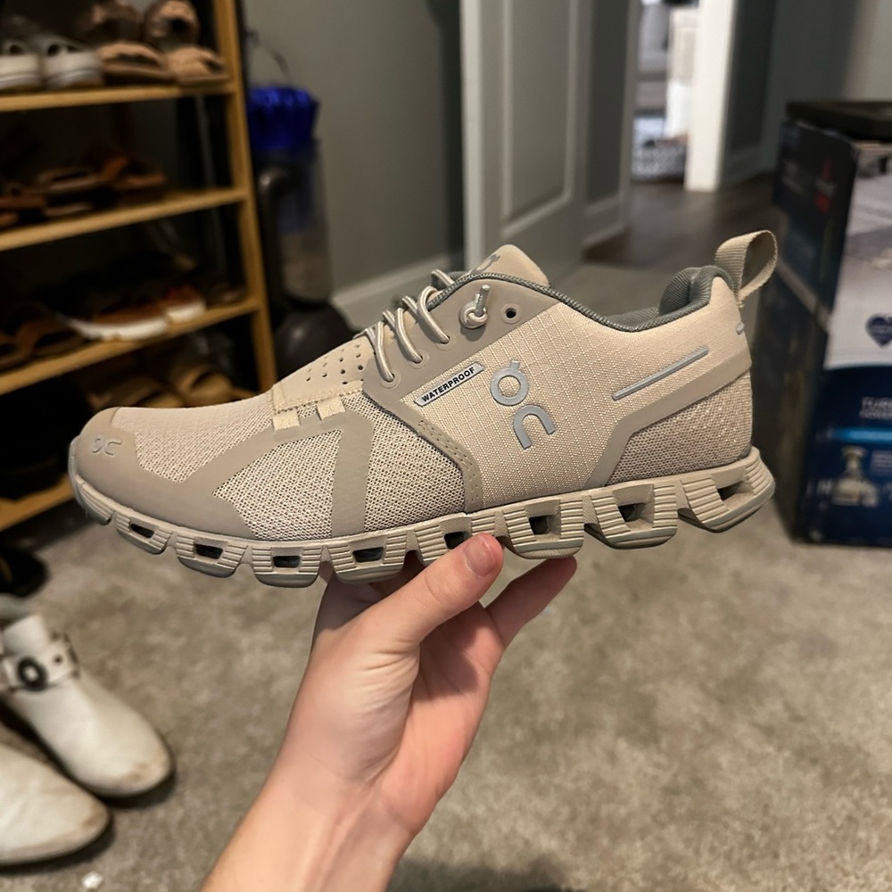 On Cloud Waterproof